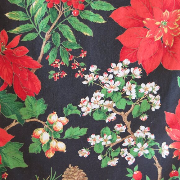 Vintage Handmade Christmas Cotton Fabric Floral Red White Green Table Runner - Picture 3 of 5